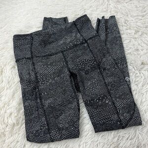 Lululemon Fast & Free 7/8 Tight II *Nulux 25" Meisai White Black